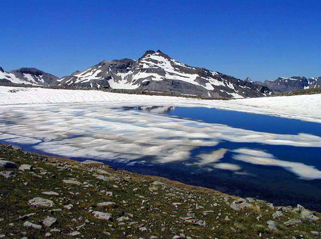 Lac-de-Estrop-01