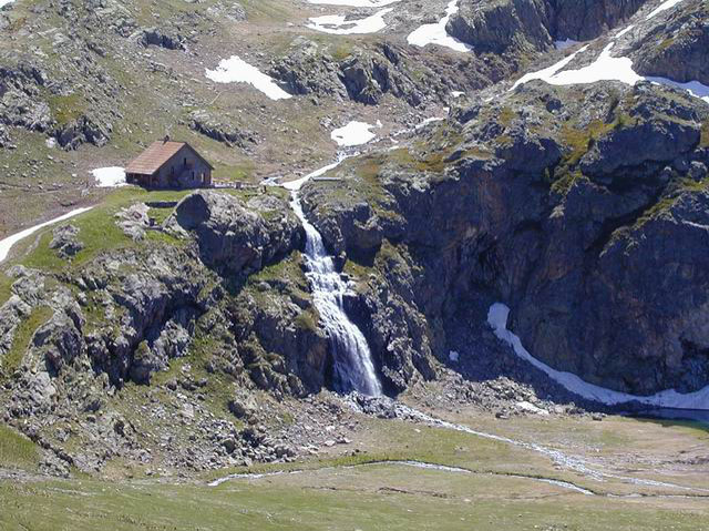 Refuge_Lac-de-Vens