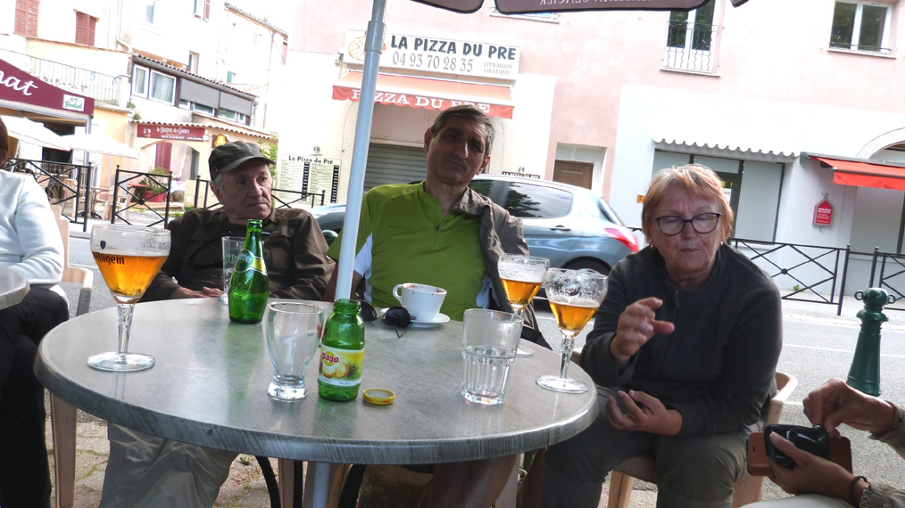 Evelyne 58