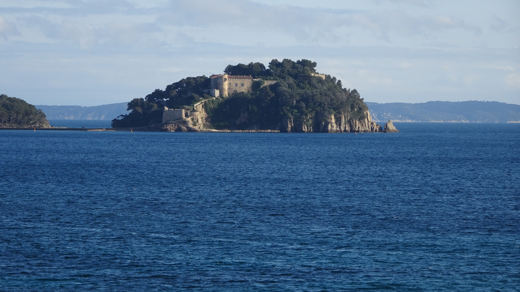 Philippe T30
