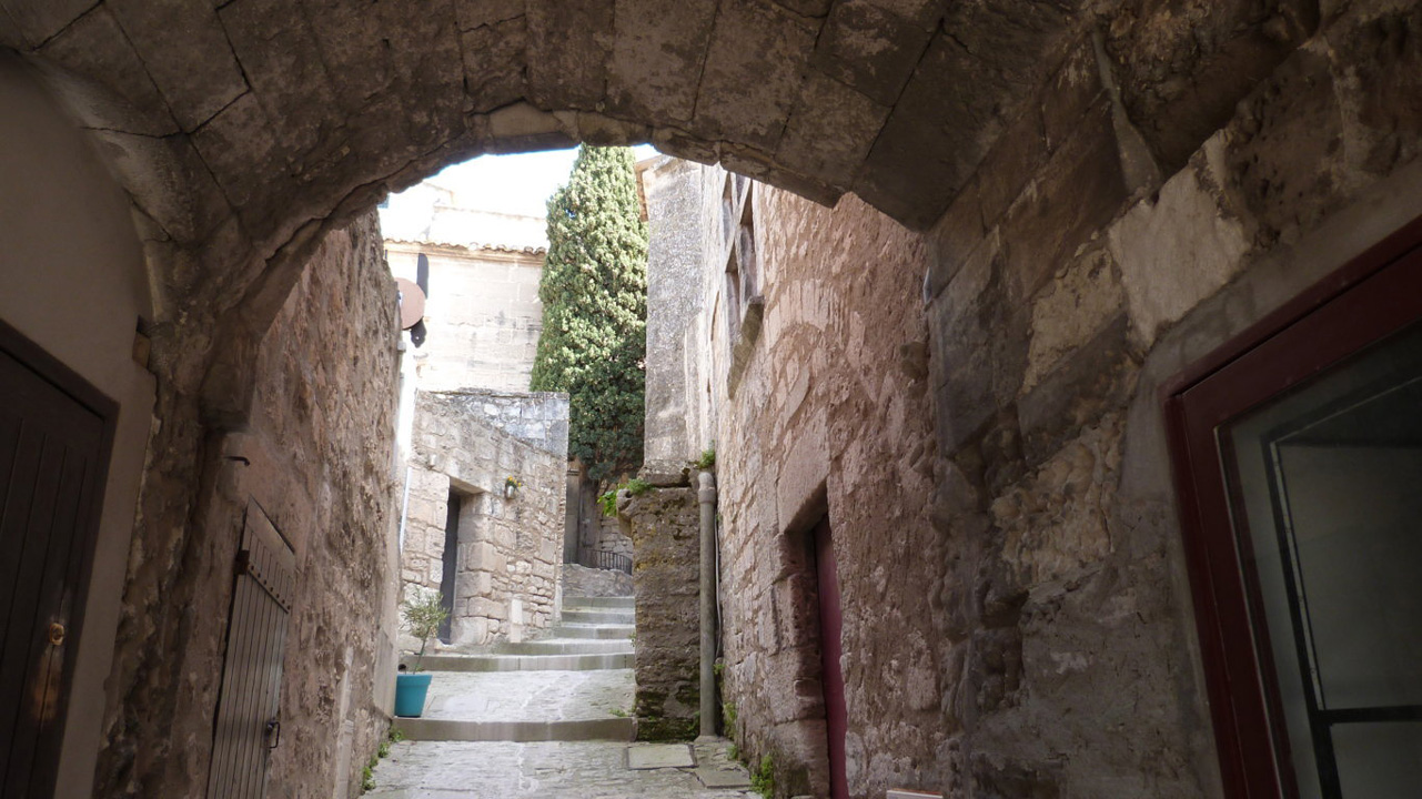 Evelyne 32